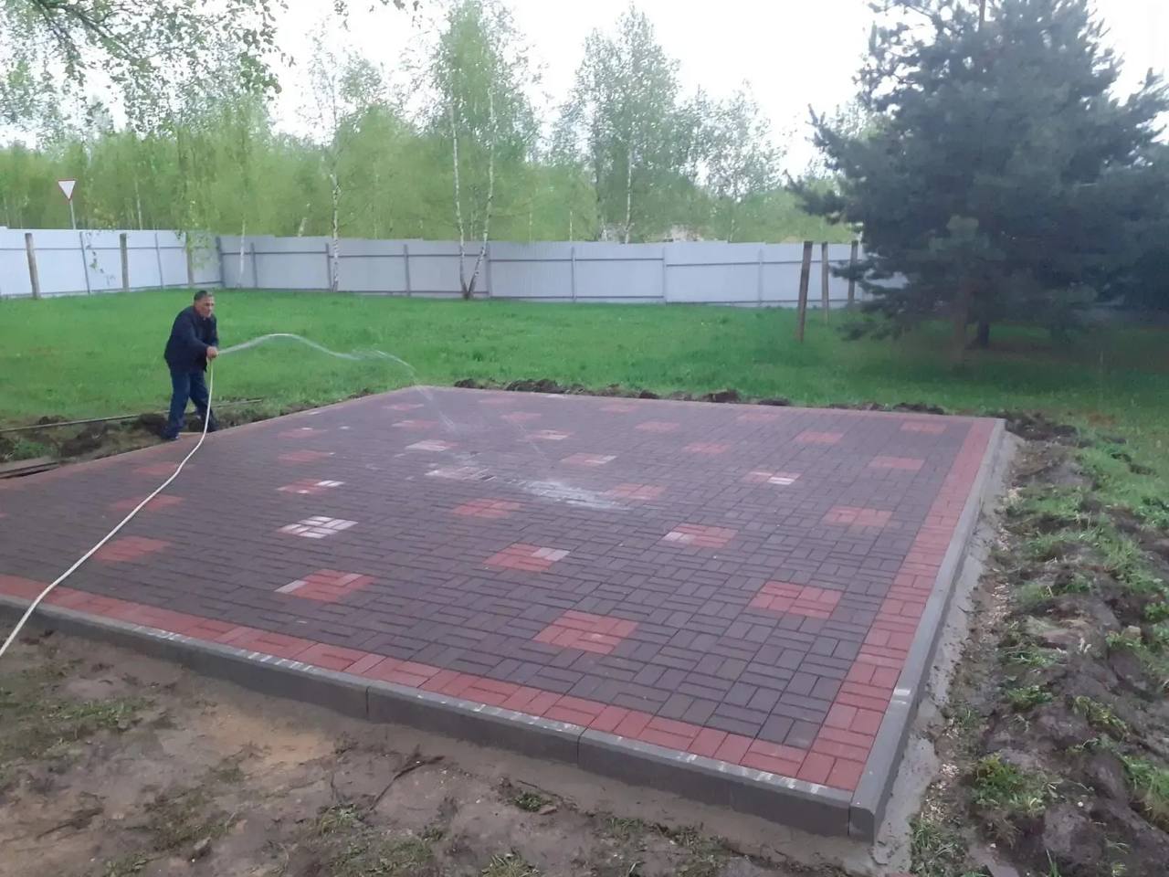 тротуарная плитка во дворе частного дома фотo и цена